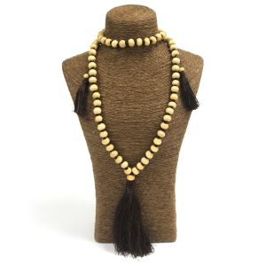bG9jYWw6Ly9tZWRpYS85SC8yRC82MFIzMEMxRzZHVzMyRDlILzJjNDVkZDM3LmpwZWc.jpg Bali Tassel 70 cm Brown