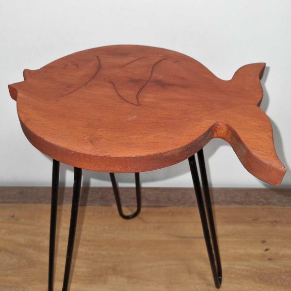 Albasia Wood Fish Stand - Terracotta - Image 2
