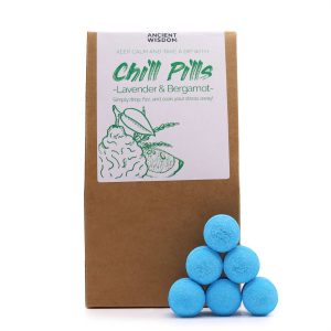 bG9jYWw6Ly9tZWRpYS85Si9BRS82MFIzMEMxRzZXUktBRTlKL2JiNWE0MjBlLmpwZWc.jpg Chill Pills Gift Pack 350g - Lavender & Bergamot