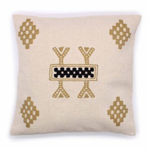 bG9jYWw6Ly9tZWRpYS85UC80RC82MFIzMEMxRzZSVks0RDlQLzYxMzcxYWU1LmpwZWc.jpg Classic Cushion Cover - Berber Design - 45x45cm