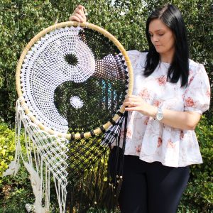 bG9jYWw6Ly9tZWRpYS8xRy9FRS82MFIzMEMxRzZNV0tFRTFHLzg1N2JmZDQxLmpwZWc.jpg Bali Dream Catchers - Extra Large Ying Yang D: 50cm