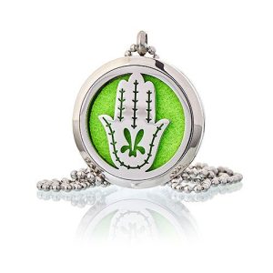 bG9jYWw6Ly9tZWRpYS8xSi84RS82MFIzMEMxRzZNVEs4RTFKLzllOTRkYmZhLmpwZWc.jpg Aromatherapy Diffuser Necklace - Hand of Fatima 30mm