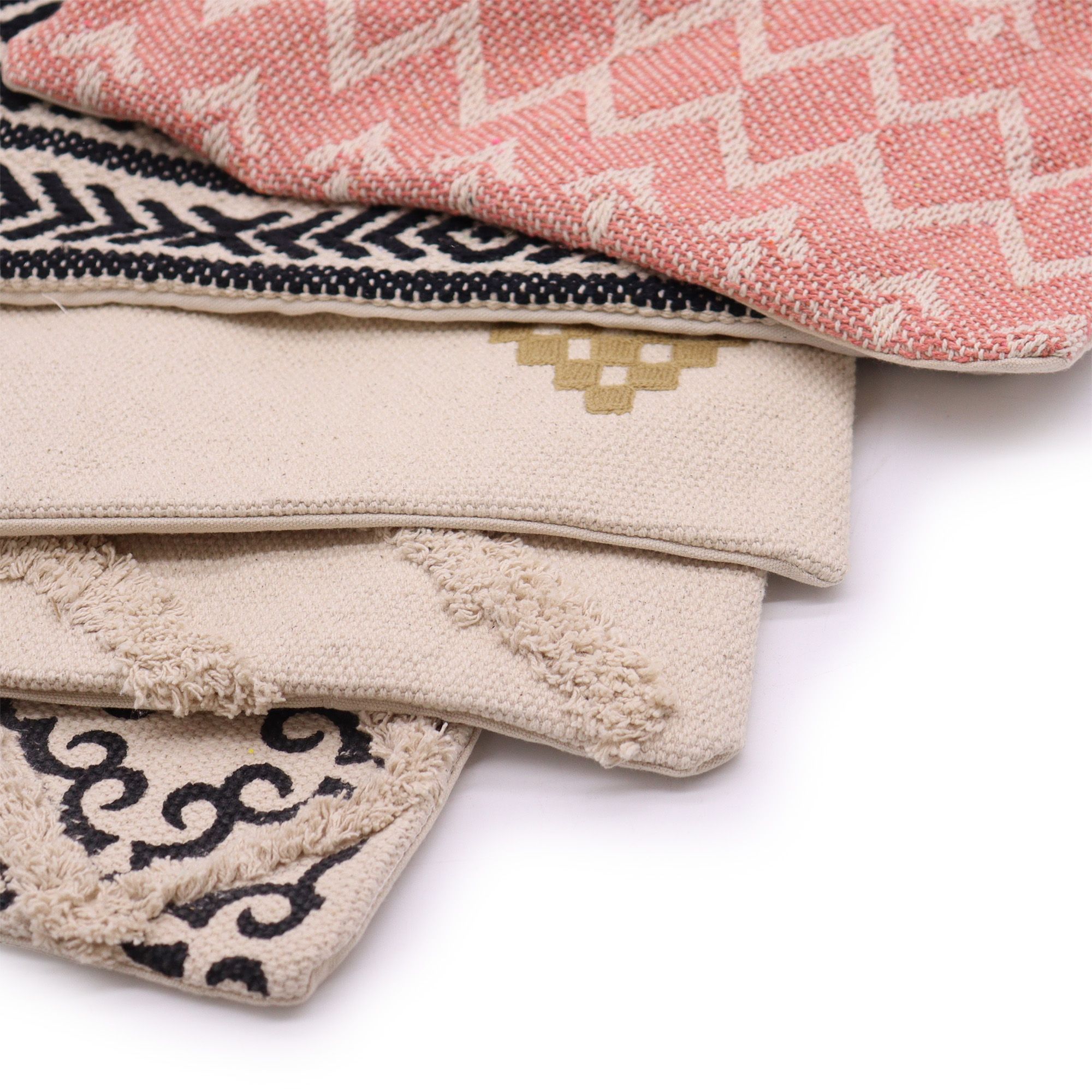 Classic Cushion Cover - Berber Design - 45x45cm - Image 3