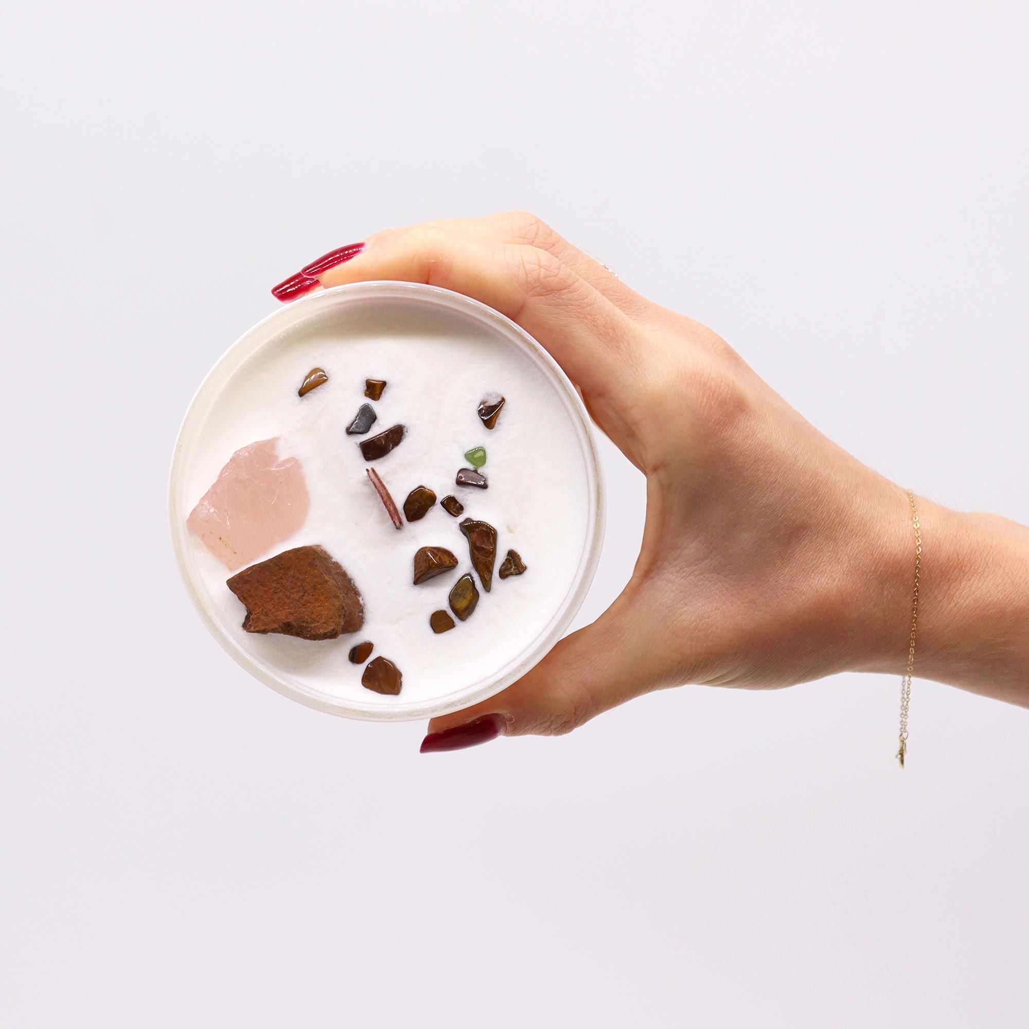 Chakra Crystal Candles - Sacred Chakra - Image 4