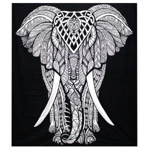 bG9jYWw6Ly9tZWRpYS9TSi9KQy82MFIzMEMxRzZNV0tKQ1NKLzU1NjY3OTZiLmpwZWc.jpg B&W Double Cotton Bedspread + Wall Hanging - Elephant