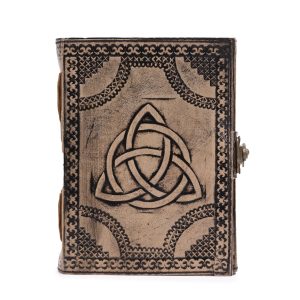 bG9jYWw6Ly9tZWRpYS9TTS9DRC82MFIzMEMxRzZXVDNDRFNNL2YyNjg2N2I3LmpwZWc.jpg Circle Triquetra - Esoteric Notebook - Antique Grey - 200 pages Stich Edge- 17.5x12.5x3cm