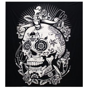 bG9jYWw6Ly9tZWRpYS9TUS9KQy82MFIzMEMxRzZNV0tKQ1NRLzRmNmUzZmNiLmpwZWc.jpg B&W Double Cotton Bedspread + Wall Hanging - Rose Skull
